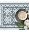 Mantel individual con estampado lis.