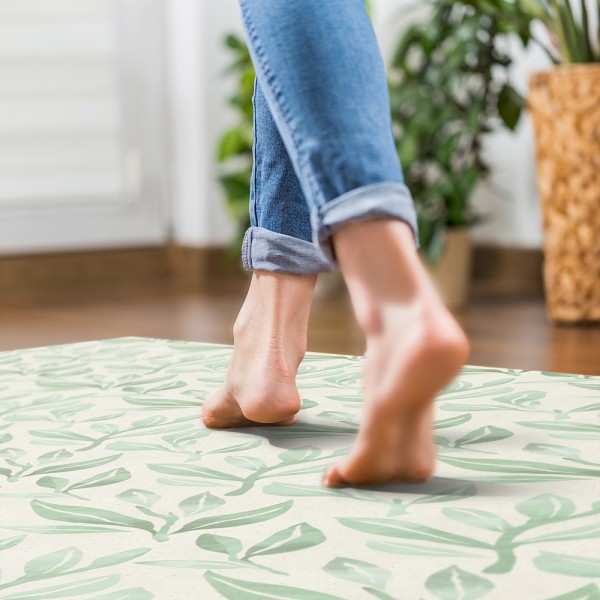 Alfombra vinílica con estampado hojas menta